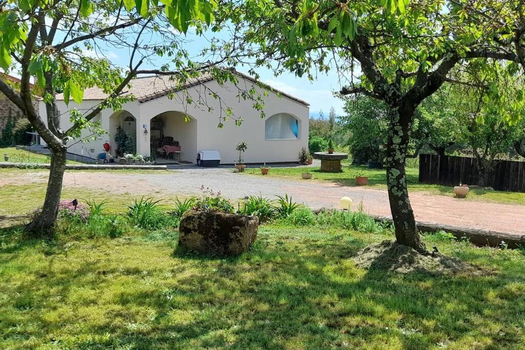 Le Chausse A Bres D'hotes 2 * Payzac (Ardeche)