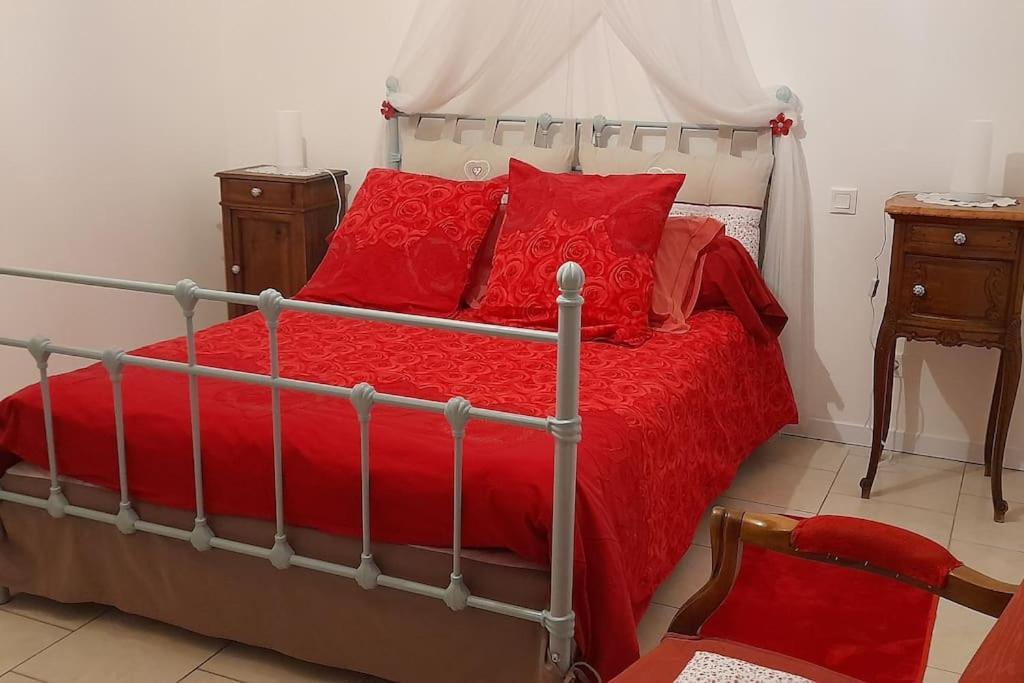 Le Chausse A Bres D'hotes 2 Appartement